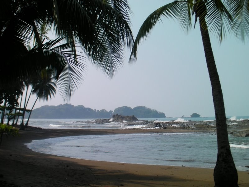 Successful tourism industry triggers foreign investment in Costa Rica hotels