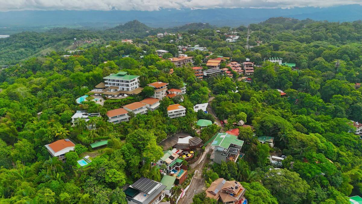 Investing in Quepos Real Estate: Why Buying Property in Costa Rica Is a Smart Move in 2025