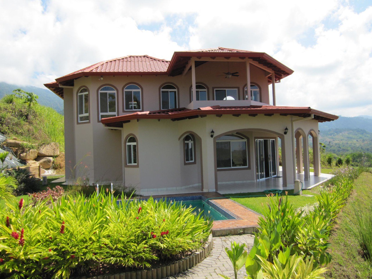 How to Choose a Home in Costa Rica