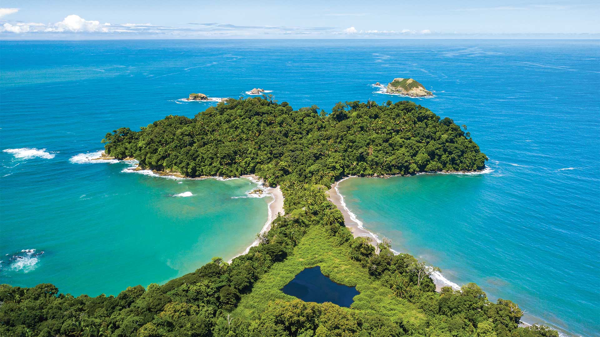 Living in Manuel Antonio, Costa Rica: Wildlife, Adventures, and Lifestyle